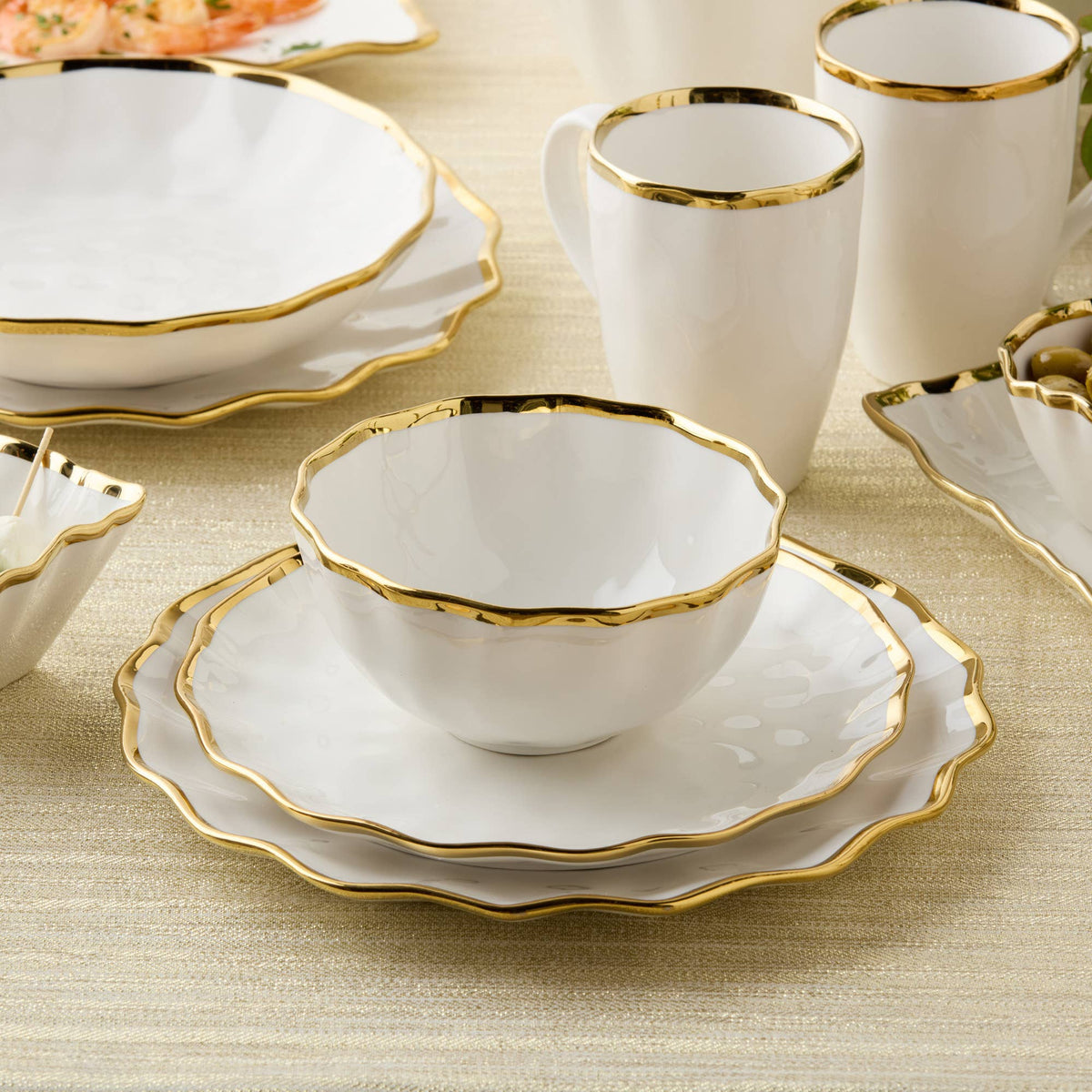Regency Gold Mug 18oz
