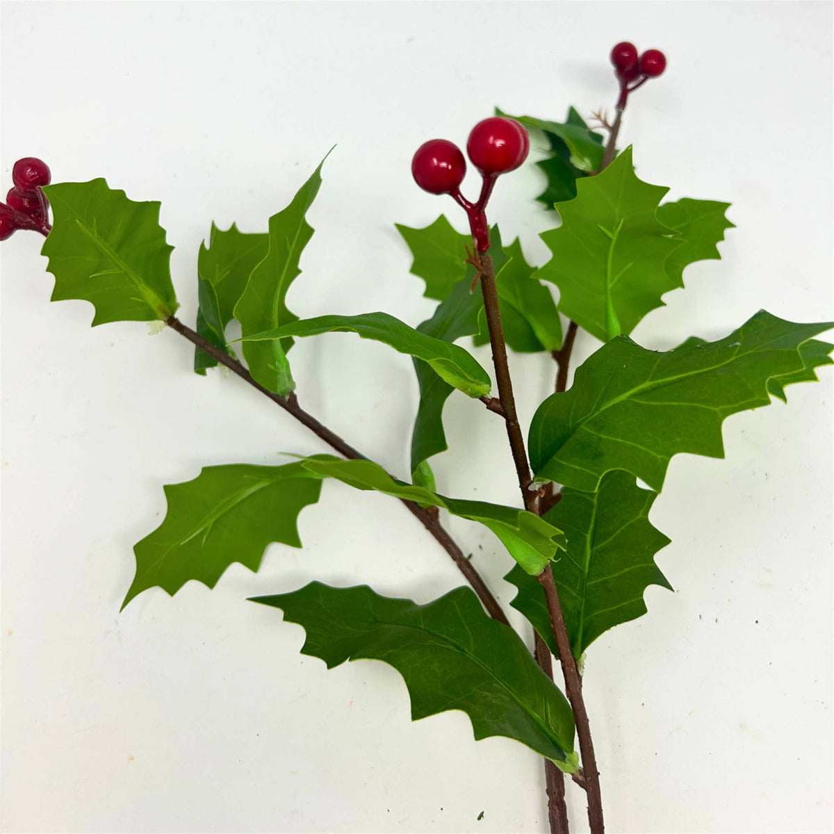 Grand Holly Berry Spray 26"