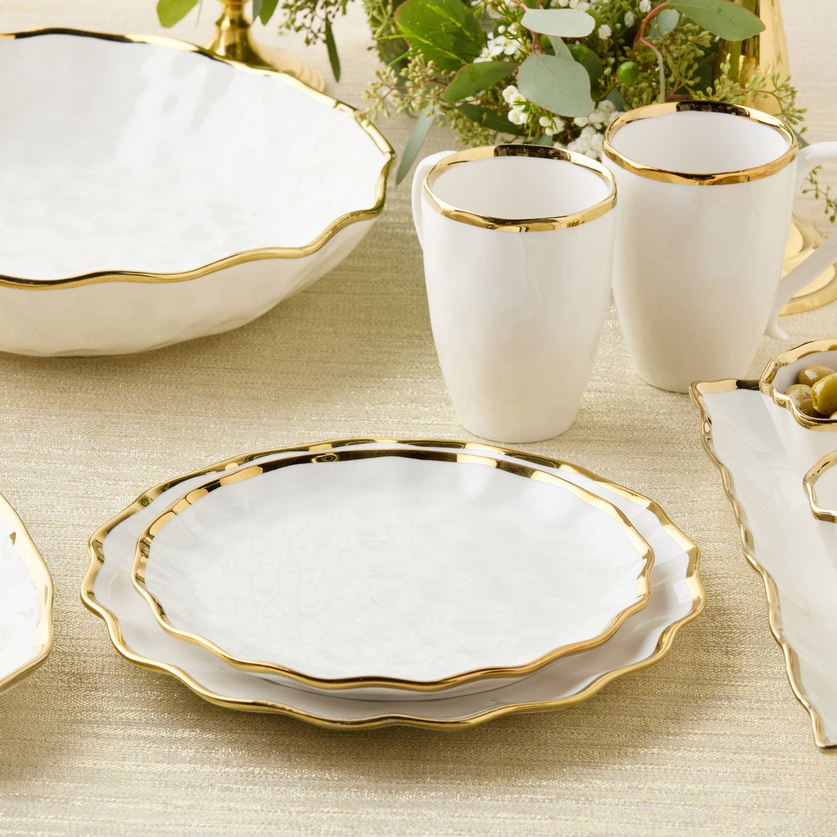 Regency Gold Salad Plate 9in