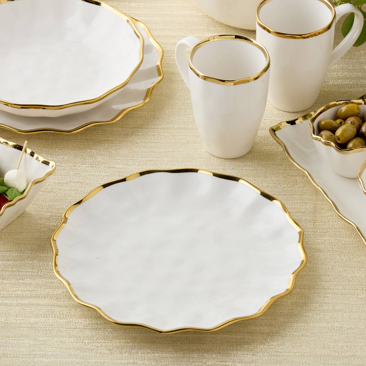 Regency Gold Dinner Plate 11in