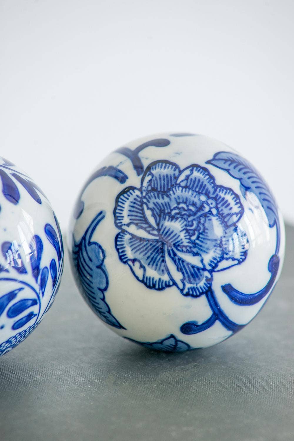 3" Traditional Decorative Orbs - Blue/White Set of 3