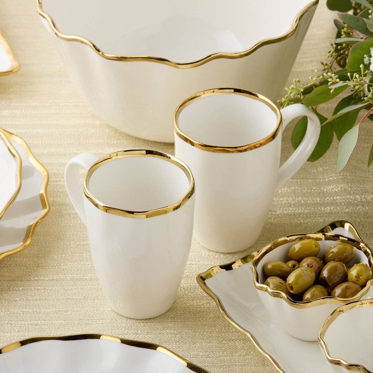 Regency Gold Mug 18oz